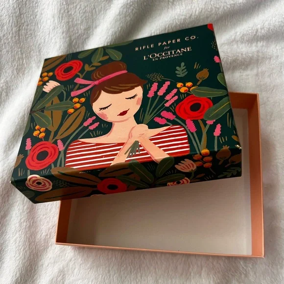 RIFLE PAPER CO. + L'OCCITANE EN PROVENCE colaboration product Box - Picture 8 of 11